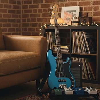 Amazon.com: Fender Squier Affinity Precision Bass PJ - Lake Placid