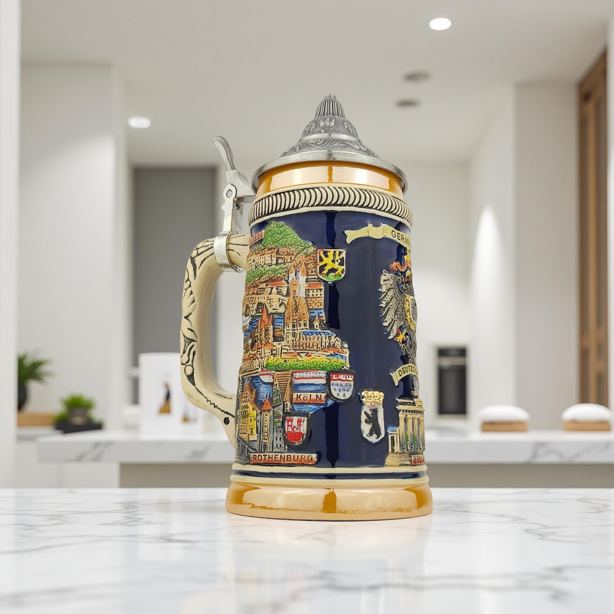 EVERSYTLE Boccale da birra con coperchio, 0,7 l, tradizionale brocca in pietra con coperchio a punta, motivo Germania, boccale da birra per casa, decorazione e collezione, regalo per uomini, papà e