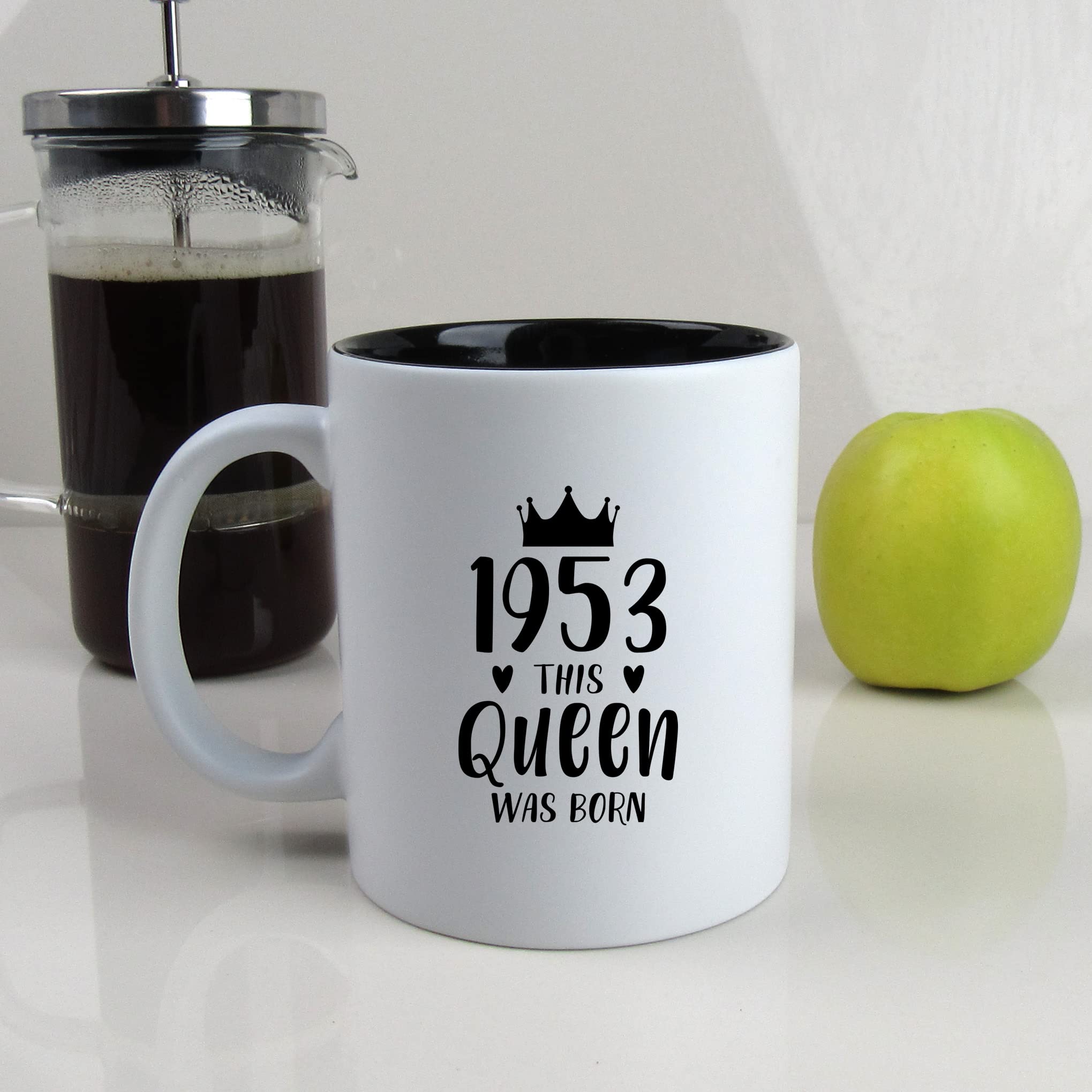 eBuyGB Engraved Black Reveal Coffee Mug -1953 This Queen was Born Design - 350ml Tea Cup, 50th Birthday Gifts for Women, Her - Fiftieth Birthday Gift for Mum, Grandma