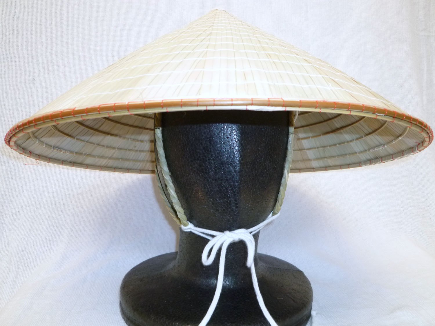 Amazon.co.jp: ベトナム笠大 丸輪付（菅笠 すげ笠） : ファッション