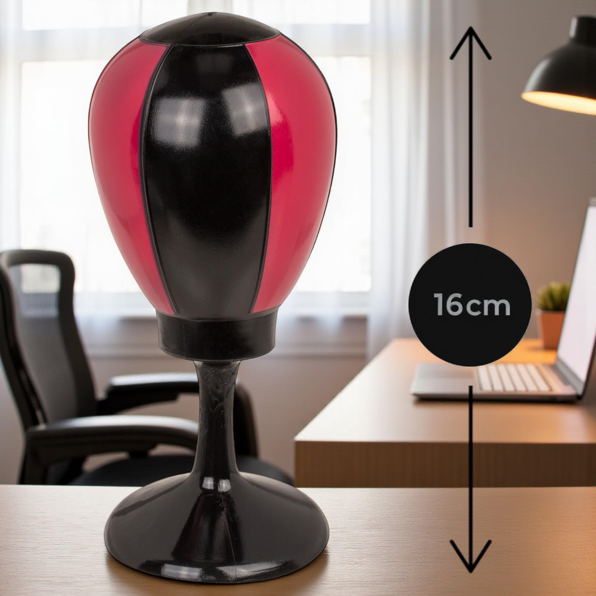 MIJOMA Borsa da boxe da scrivania 16 cm – Antistress Punching Ball con ventosa, colore casuale – Divertente antistress per ufficio e home office