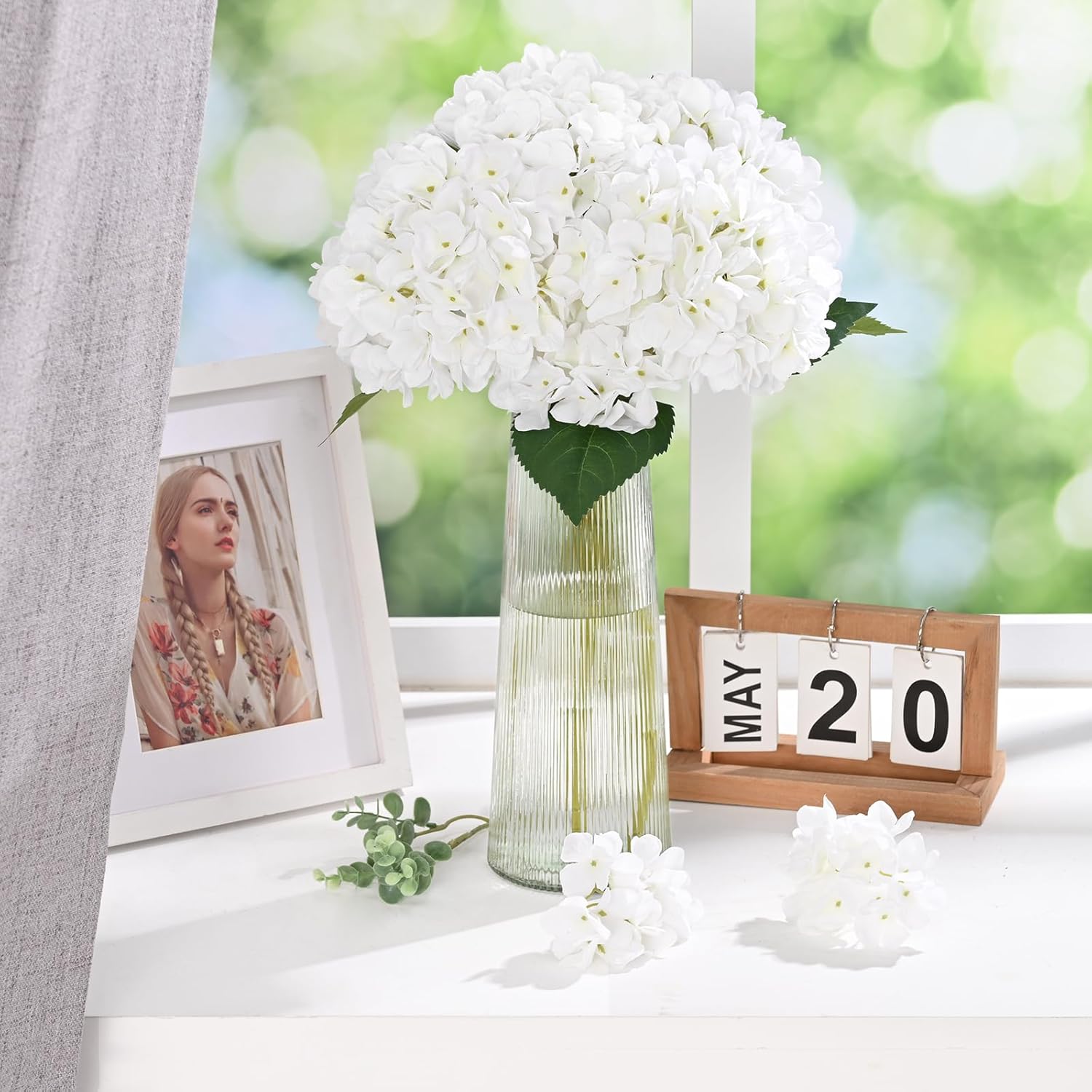 BLEUM CADE 4 Pcs White Hydrangea Artificial Flowers with Stems, 18In Large Fake White Flowers, Faux Hydrangea Flower for Home Decor Spring Wedding Table Centerpieces Decoration - Image 5