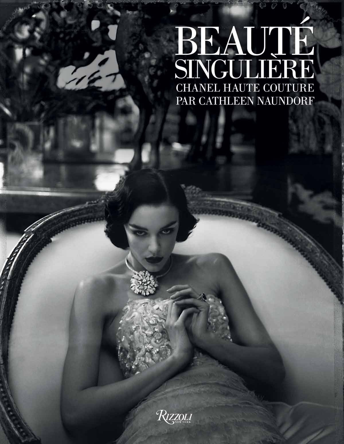 CHANEL HAUTE COUTURE beauté singulière le livre d'art mode d'exception