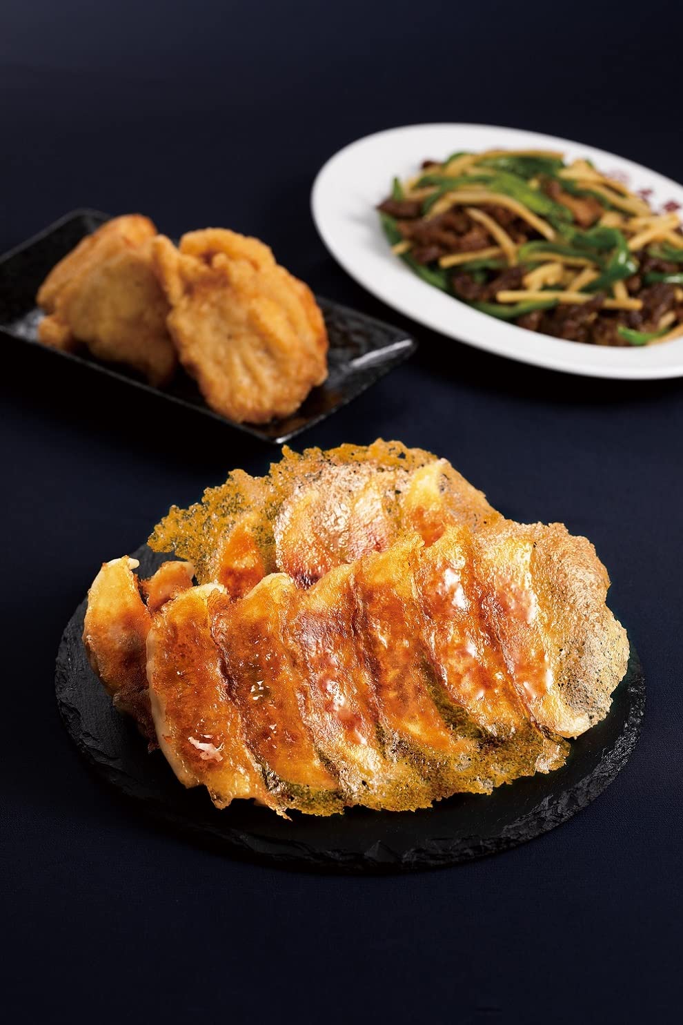 Amazon.co.jp: [冷凍] 大阪王将 羽根つきスタミナ肉餃子 12個 : 食品