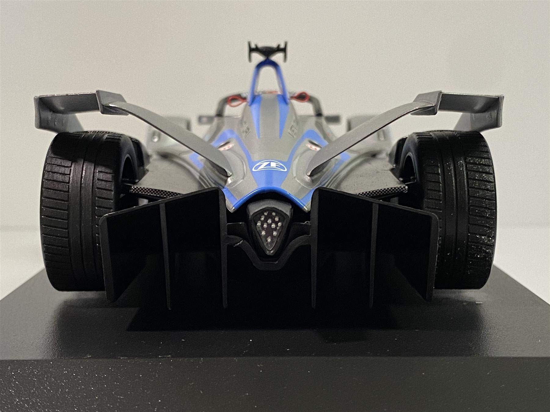 paul's model art gmbh Minichamps 114180048 - Formula E Season 5 Venturi Formula E Team Mortara - Scala 1/18 - Modello da Collezione