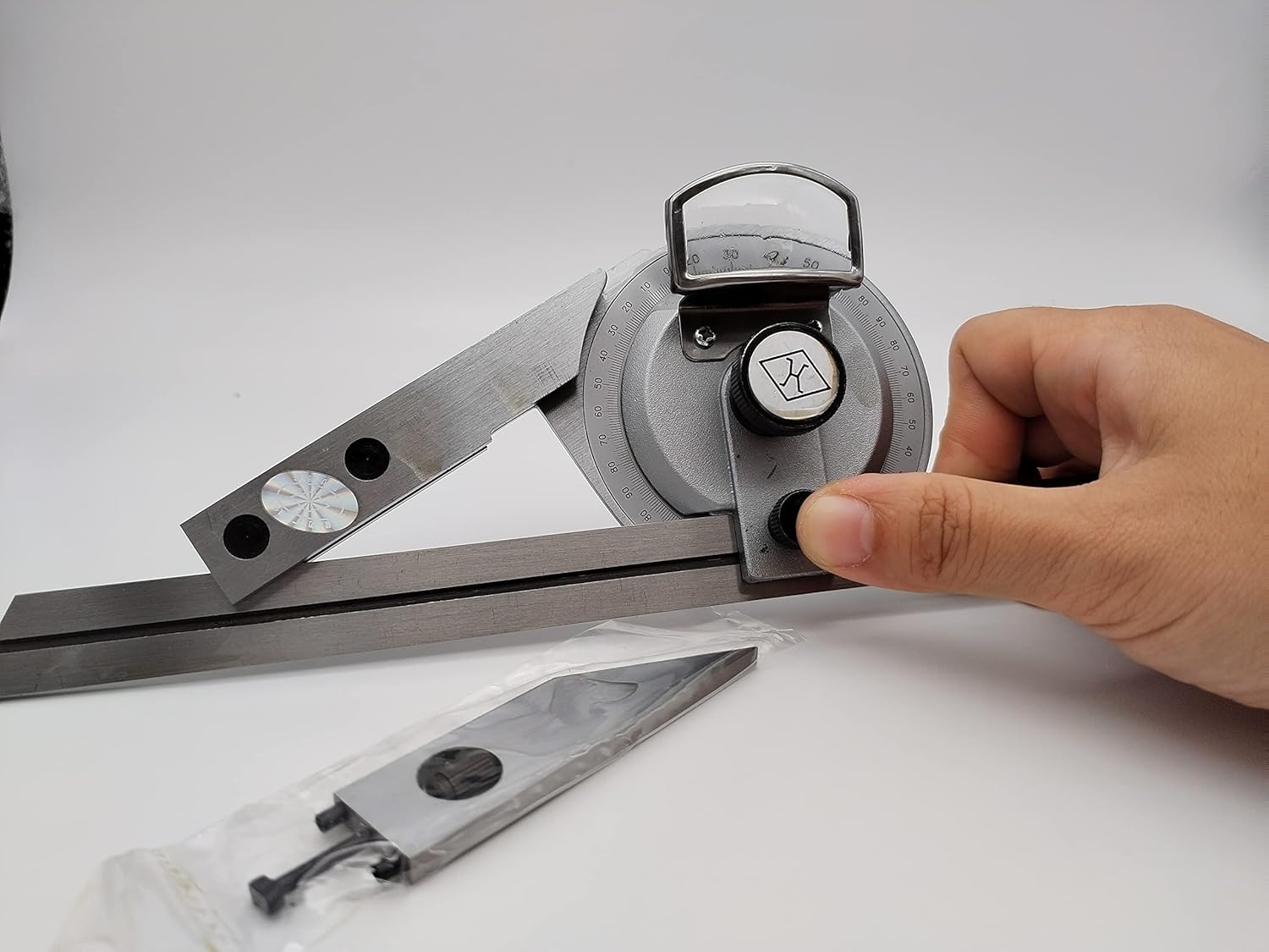 Universal Protractor 0-360°Universal Angle Ruler