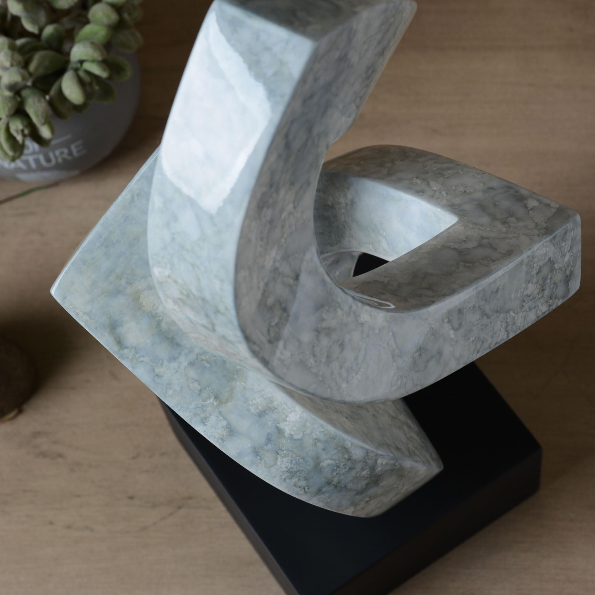 Moderne Kunst Skulptur Abstrakte Deko Figur Statue Wohn Geschenk Arts für Schlafzimmer Regal Esszimmer Polyresin 37cm