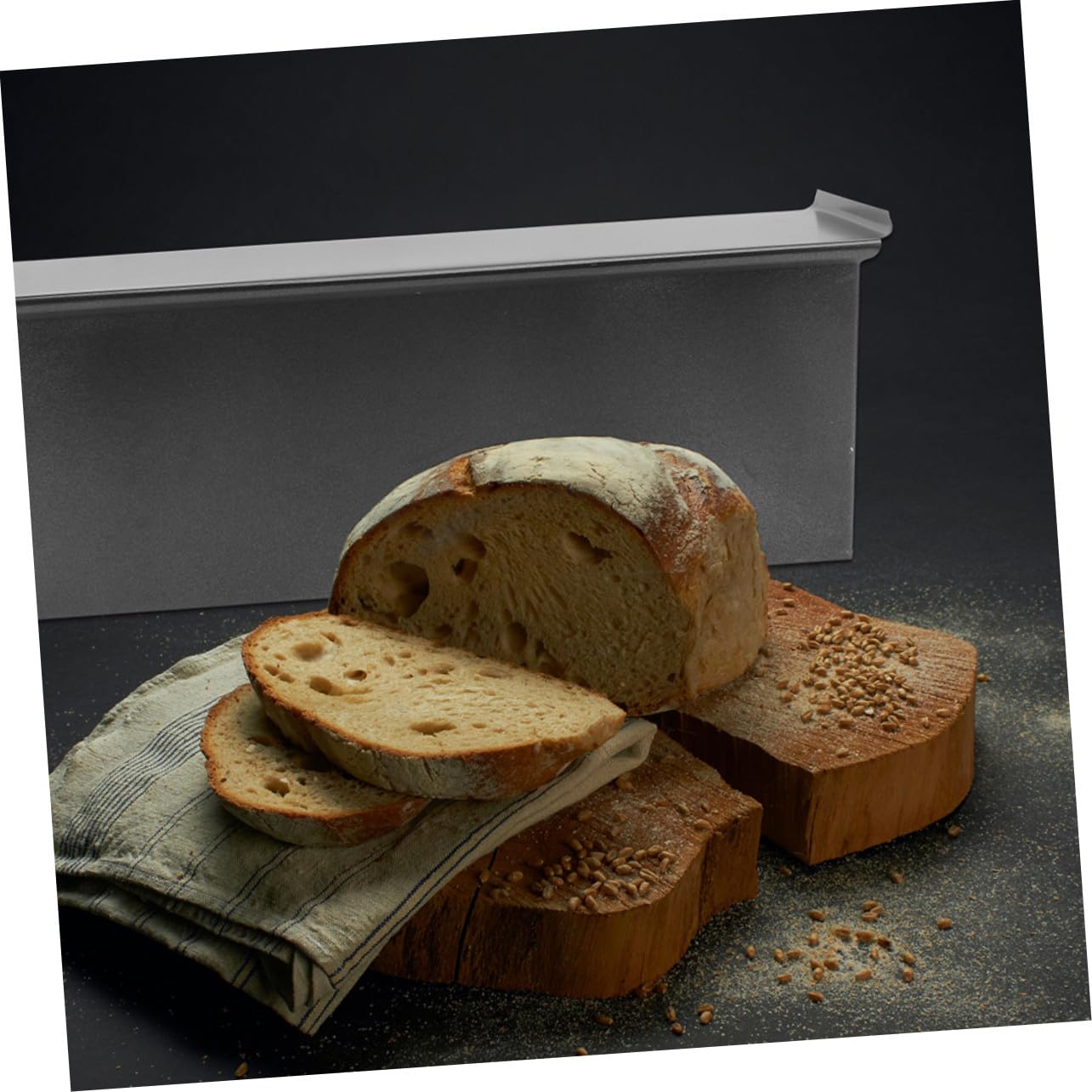 Antihaft Toastform aus Eisen mit Deckel, Schwarz, zum Backen | Tragbar, Leicht zu Lösen und Reinigen, Kompakt Verstaubar, für Käsekuchen und Burger