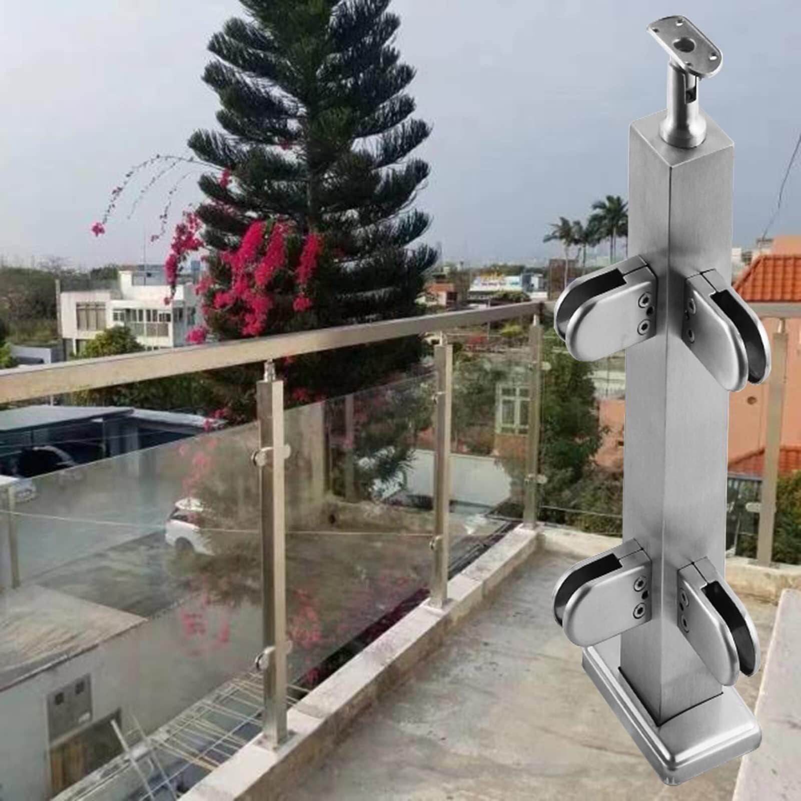 Postes de barandilla de vidrio para terraza y patio que maximizan las vistas al aire libre