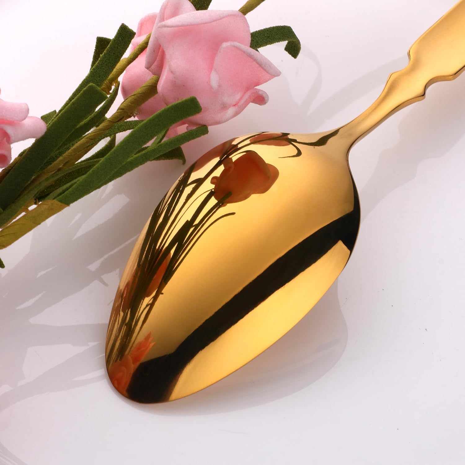 Buyer Star Stainless Steel Gold Silverware Set, 20 Piece Utensil Cutlery Set, Include Knife Fork Spoon Set for 4 with Mirror Polished and Dishwasher Safe, Suitable for Home and Restaurant