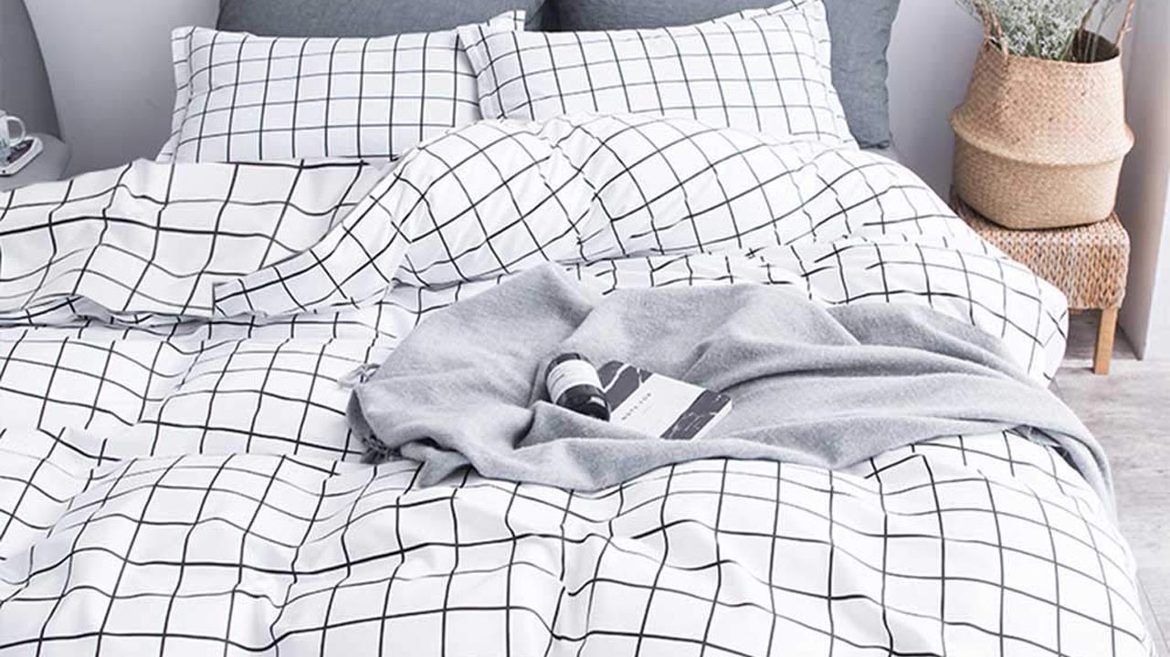Amazon.com: Twin Size Duvet Cover Set, White Plaid Microfiber Down