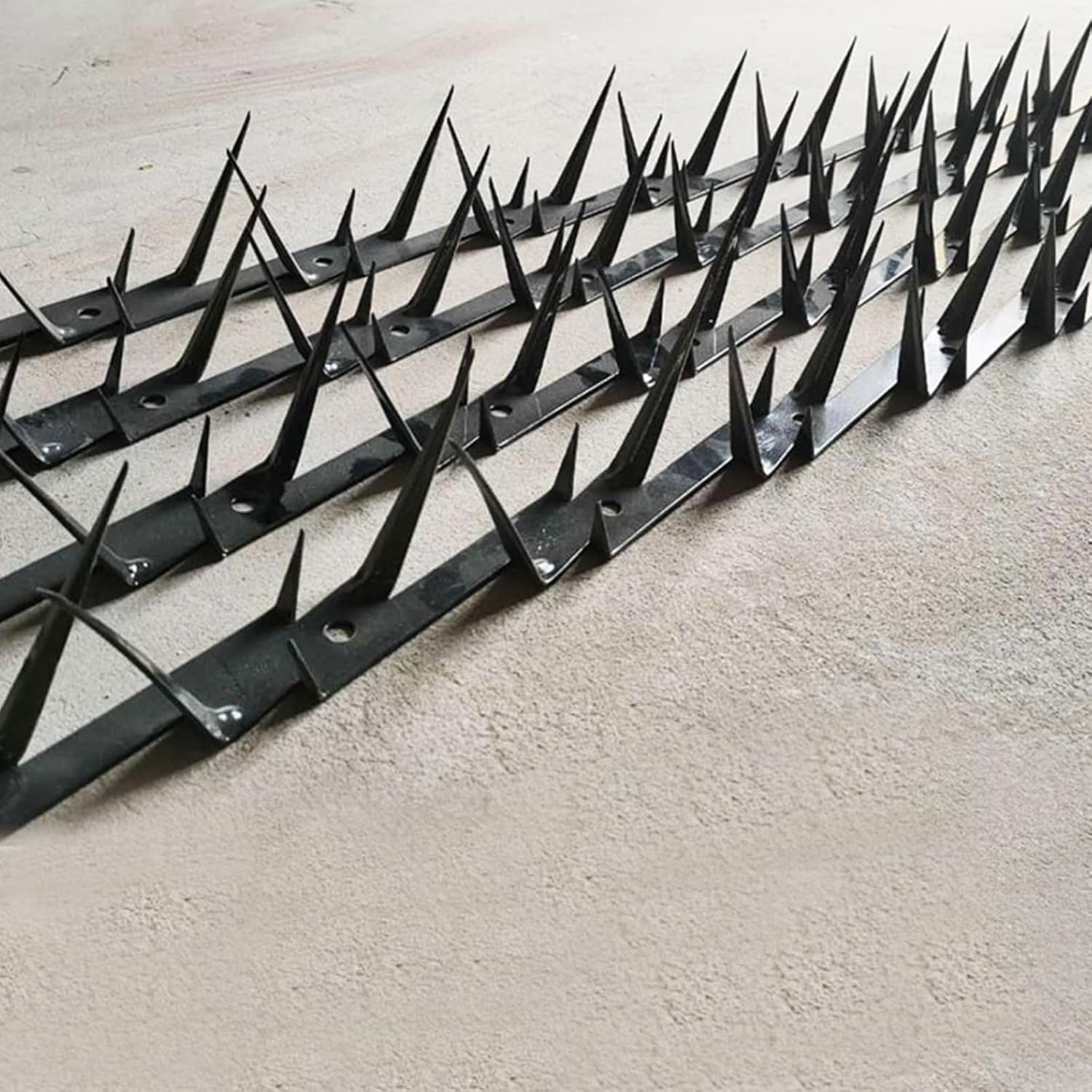 Stacheldraht-spikes Für Außenwände Mit Schrauben, Vogelabwehr-spikes, Taubenabwehr-spikes, Sicherheitszaun-spikes, Feuerverzinkte Diebstahlsicherungs-geländer Und Tore (m (2 Stück), Schwarz)