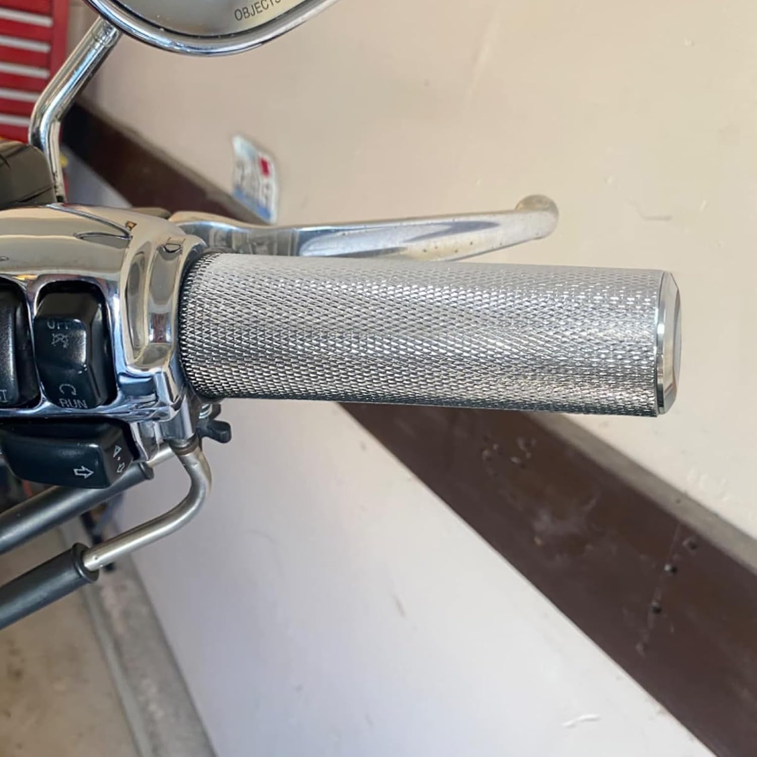 Motorcycle Handlebar Grips 1 inch 25mm Aluminum Cable Throttle Hand Grips Universal Fit for Harley Touring Dyna Softail Sportster XL 883 1200