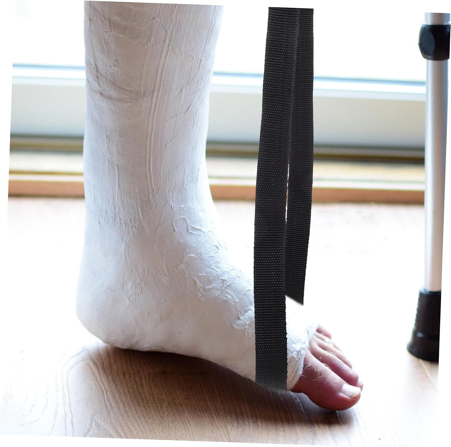 Elderly Leg Lifter Strap Knitted Mobility Aid for Car Bed Couch Rigid Foot Loop and Comfortable Hand Grip for Safe Black