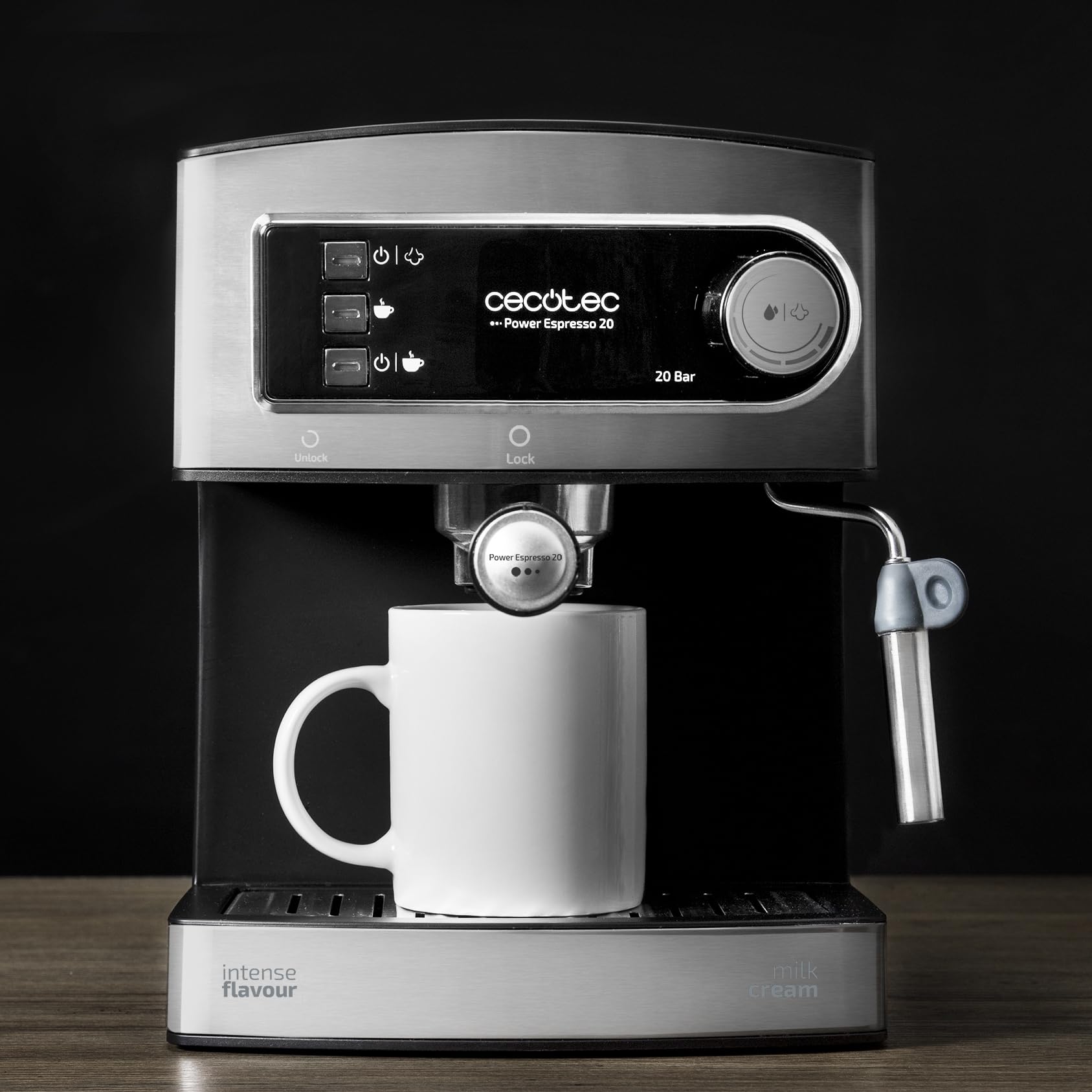 Cecotec Cafetera Express Café Espresso y Cappuccino Power Espresso. 20 Bares de Presión, Vaporizador Orientable, Brazo con Doble Salida, Calientatazas, Capacidad 1,5L, Incluye Cuchara Prensadora