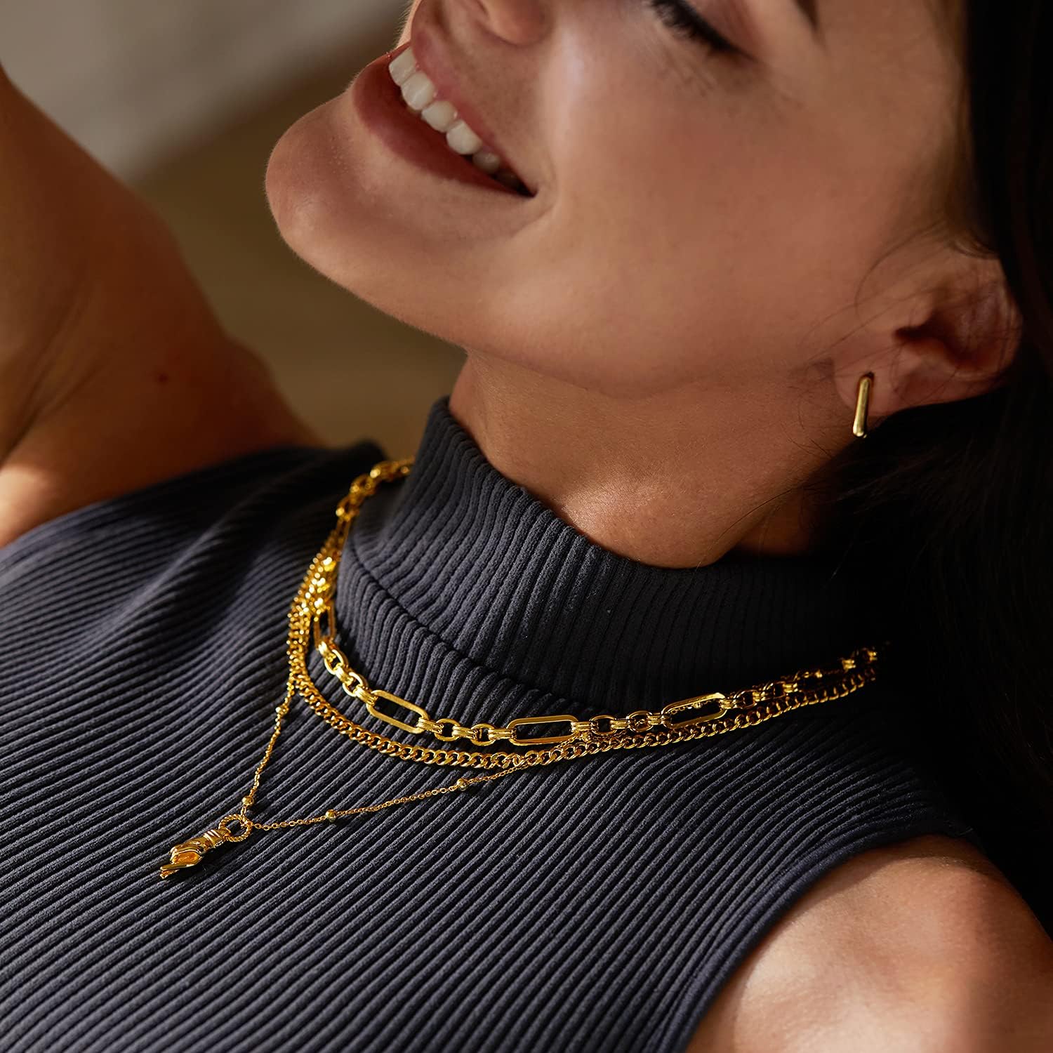 Dainty Layered Choker Necklace 18k gold Plated Y Pendant Commemorative coin Necklace Multilayer Bar Disc Necklace Adjustable Layering Choker Necklaces fashion jewelry for Women Girls - Image 4