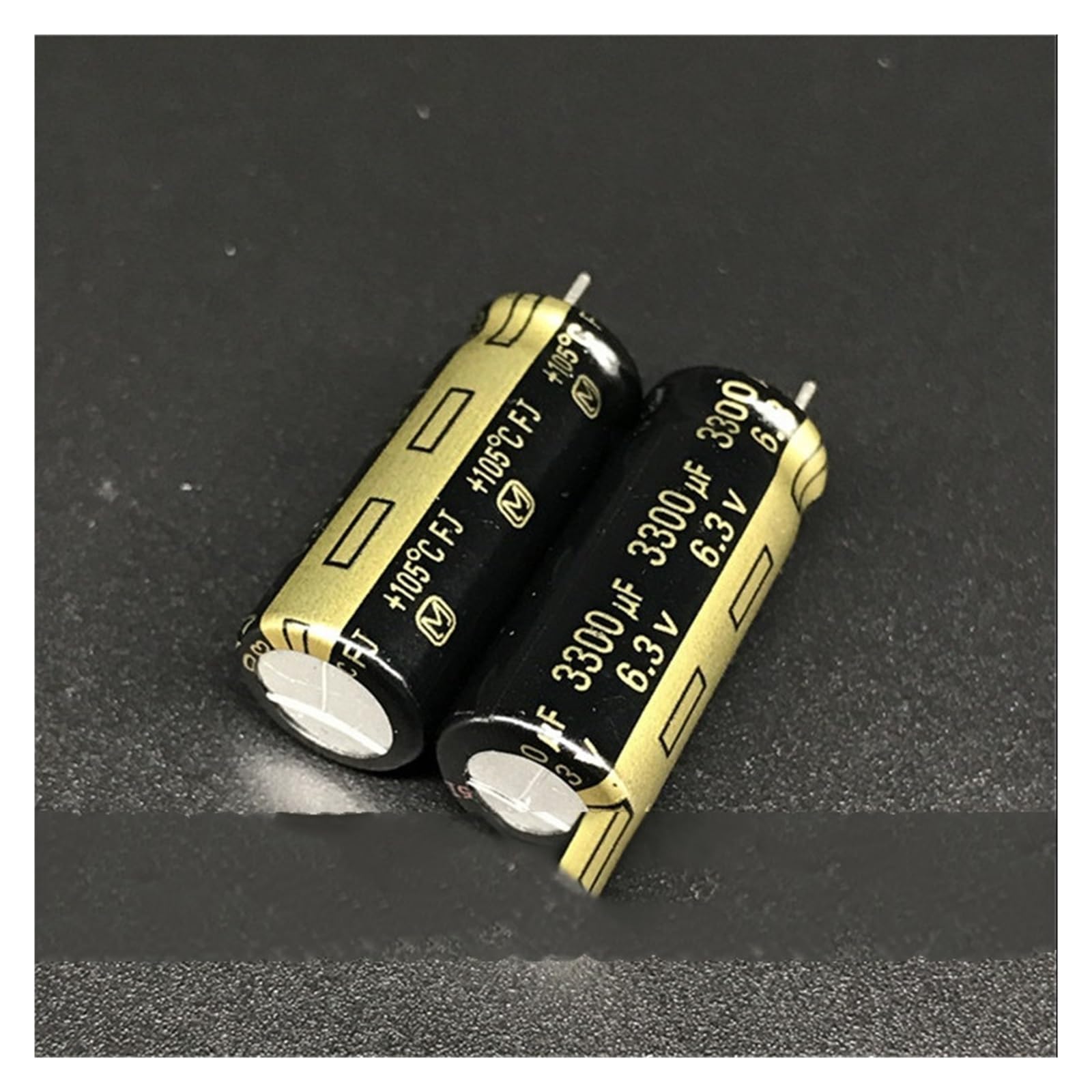Condensateur 3300 uF 6.3 V résolvant les pannes de carte mère