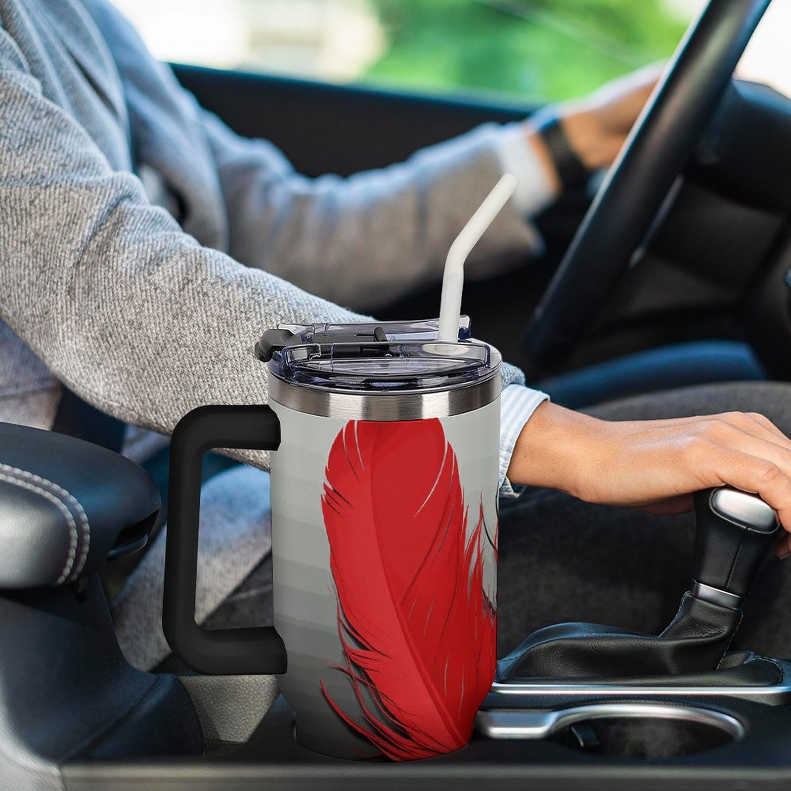 Autobecher aus 304 Edelstahl, 1,2 l, roter und schwarzer Federbecher mit Strohhalm und auslaufsicherem Deckel, großes Fassungsvermögen, vakuumisolierter Reisebecher für Auto-Becherhalter