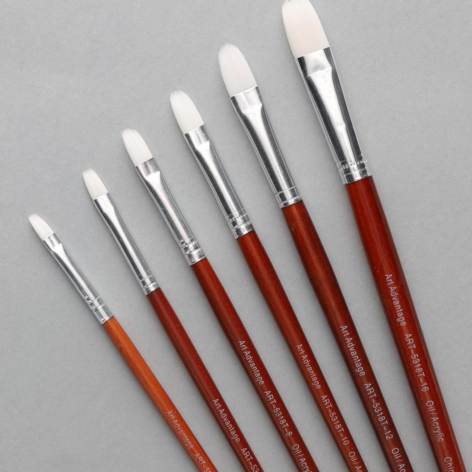 Art Advantage White Brush Nylon Long Handle Filbert #8