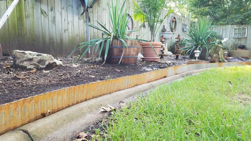 Corrugated Garden Edging (6" Tall Rusted)