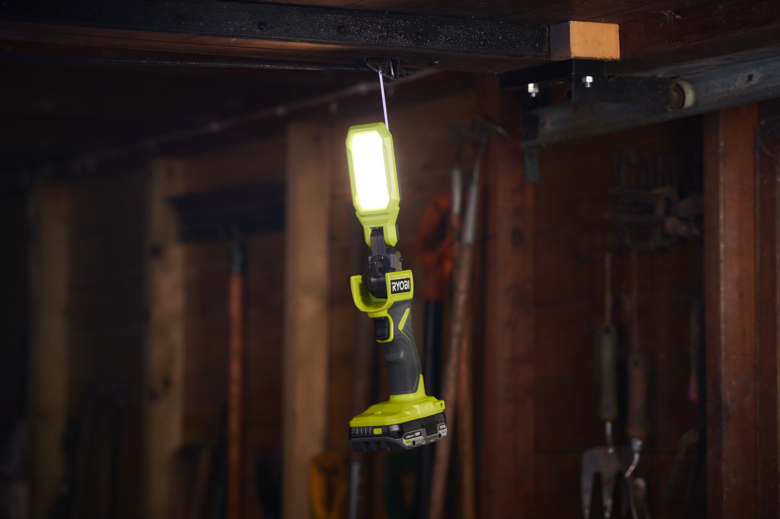 RYOBI RSL18-0 18V ONE+ Bezprzewodowe światło LED Stick (nagie narzędzie)
