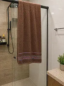 Toalha de Banho Básica Criativa LMPeter – Algodão Suave com Toque Confortável e Absorção Essencial (Expresso)