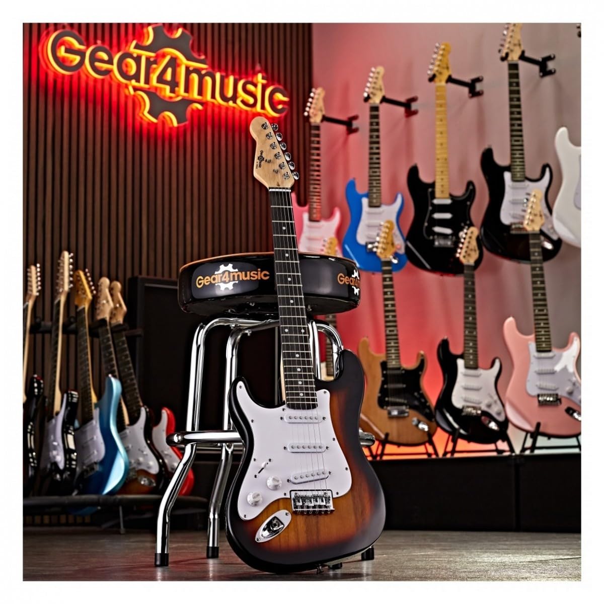 Guitarra eléctrica 3/4 LA para zurdos de Gear4music Sunburst con Amplificador de 10W