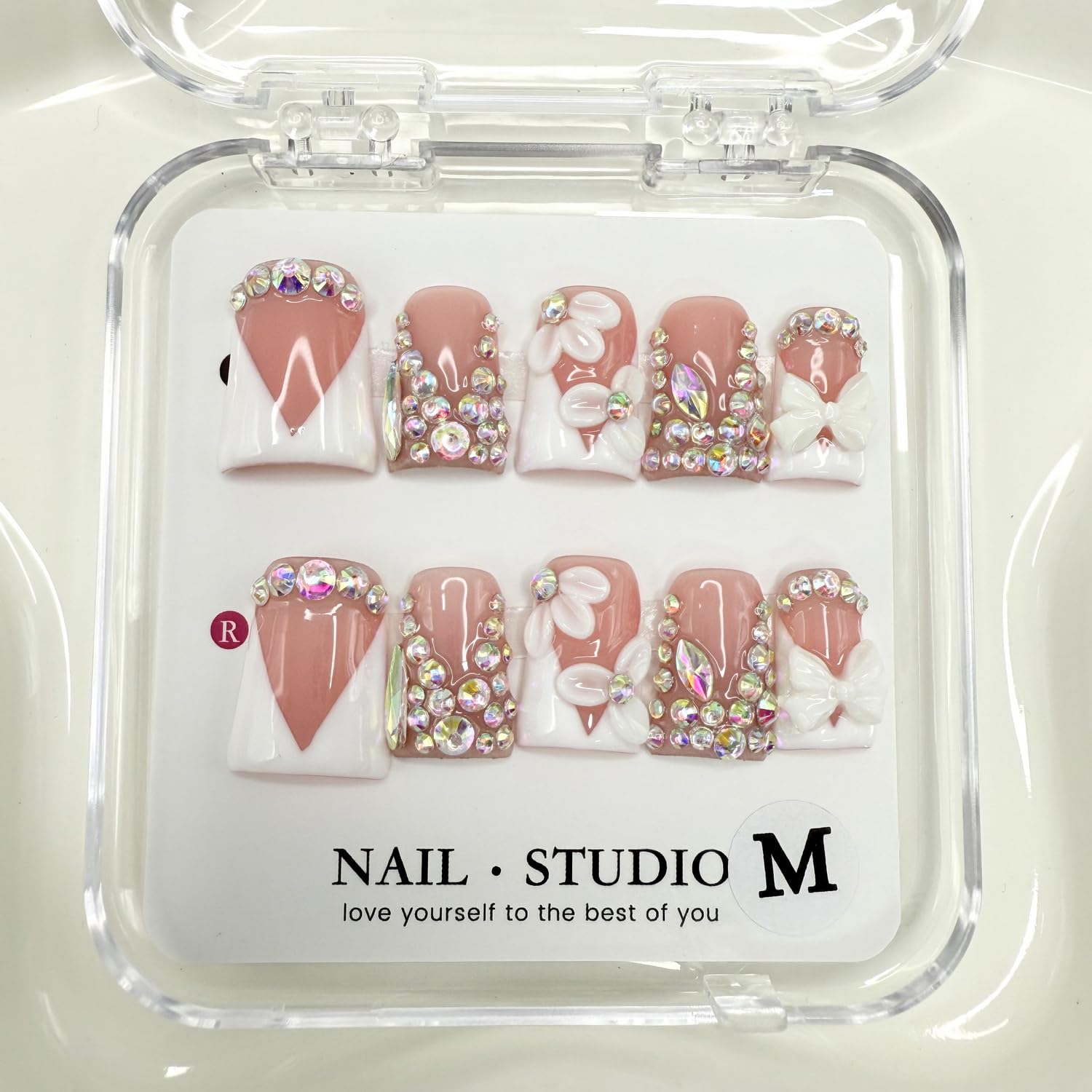 Handmade Press on Nails Rhinestones Press on Nails Short Duck Shaped Fake Nail White French Acrylic Nails Full Cover Reusable Flower False Nail for