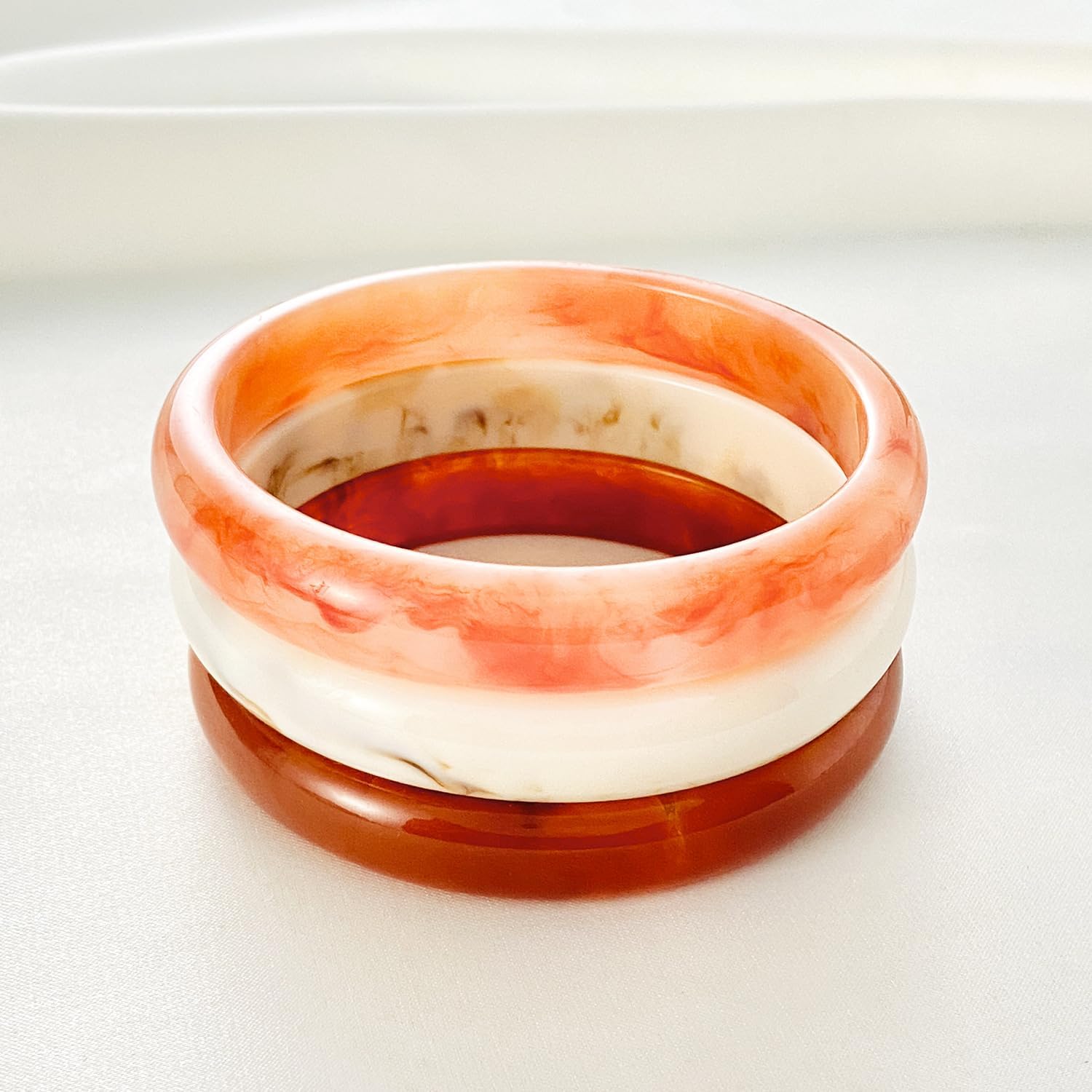 Colorful Acrylic Resin Bangle Bracelet Wristbands Stackable Acrylic Women's Bracelet Vintage Geometric Colorful Round Bangle Bracelet Jewelry for Women - Image 2