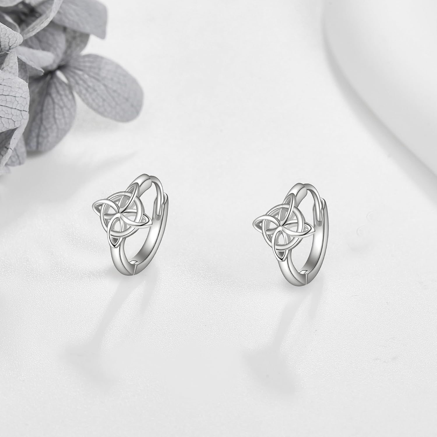 Nudo de Bruja Plata 925 Original Witches Knot Earrings Sterling Silver Small Huggie Hoop Earrings Witch Jewelry for Women