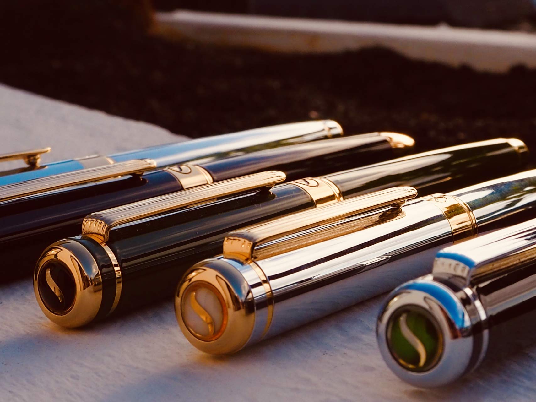 Scriveiner Silver Chrome Rollerball Pen Stunning Luxury Pen with 24K