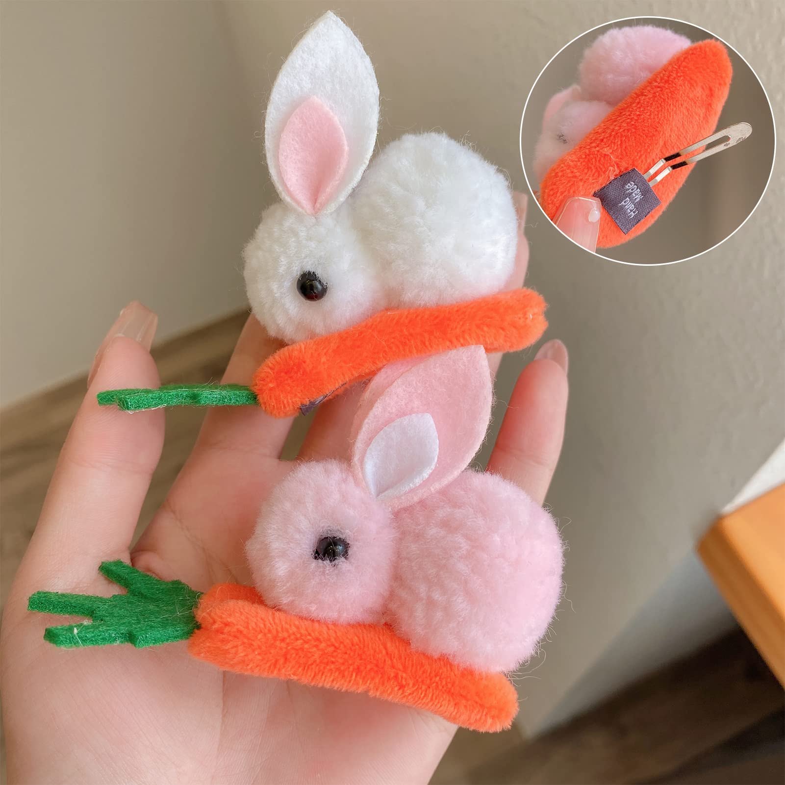 Mano Di Coniglio Di Pasqua Disegnata, Faccia Di Conigli Orecchie E Museruola Con Biscotti, Zampe