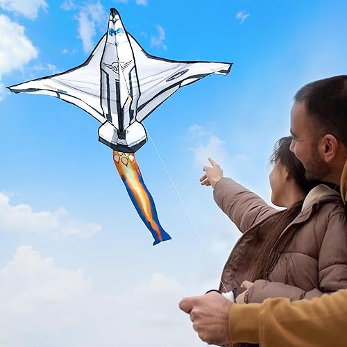 Miniatura 5 de JOYIN Cometa de nave espacial fácil de volar para niños y adultos con cuerda de 262.5 pies, cometa de playa grande para juegos y actividades al aire