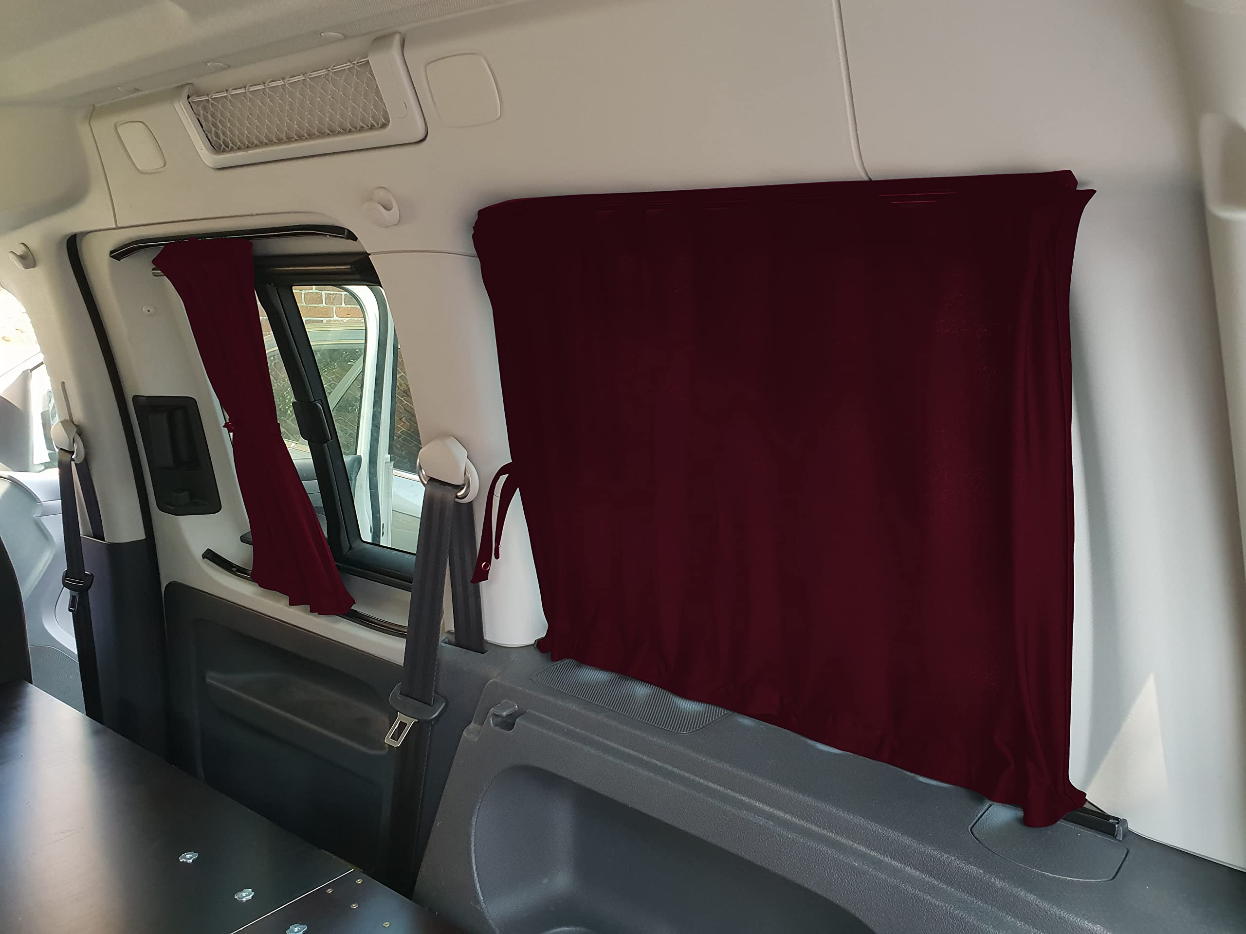 BREMER SITZBEZÜGE Tendine parasole compatibili con VW Caddy 3 & 4 corti, maxi con portellone posteriore 2003 – 2020 in rosso vinaccia, accessori per camper, set di tende