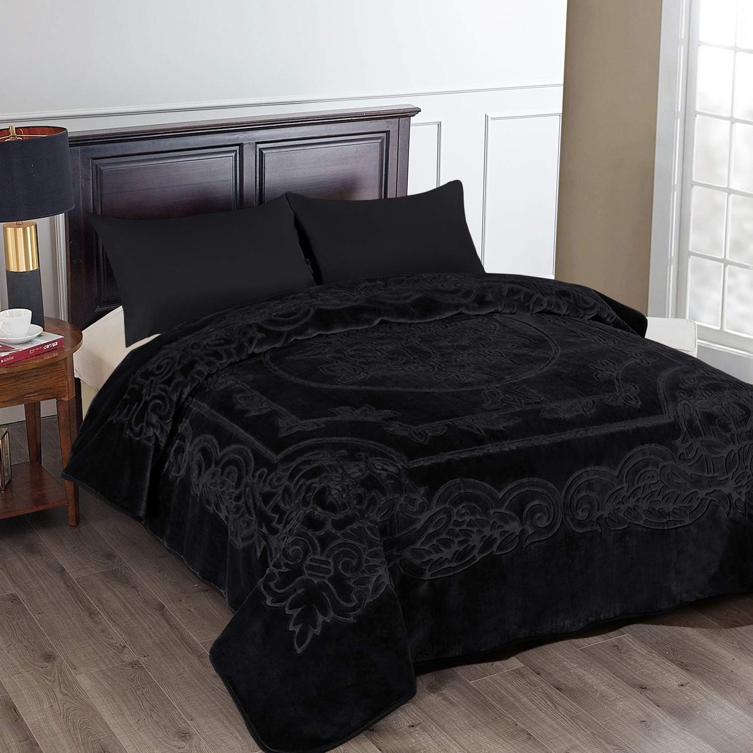 JML Fleece Blanket King Size Heavy, 9 Lbs, 85 x 95 Inches, Korean-Style Raschel Fleece Blanket for Winter, Single Ply, Soft Thick Warm Home Bed Decor for Fall, Fluffy Cozy Bedding Gift, Black