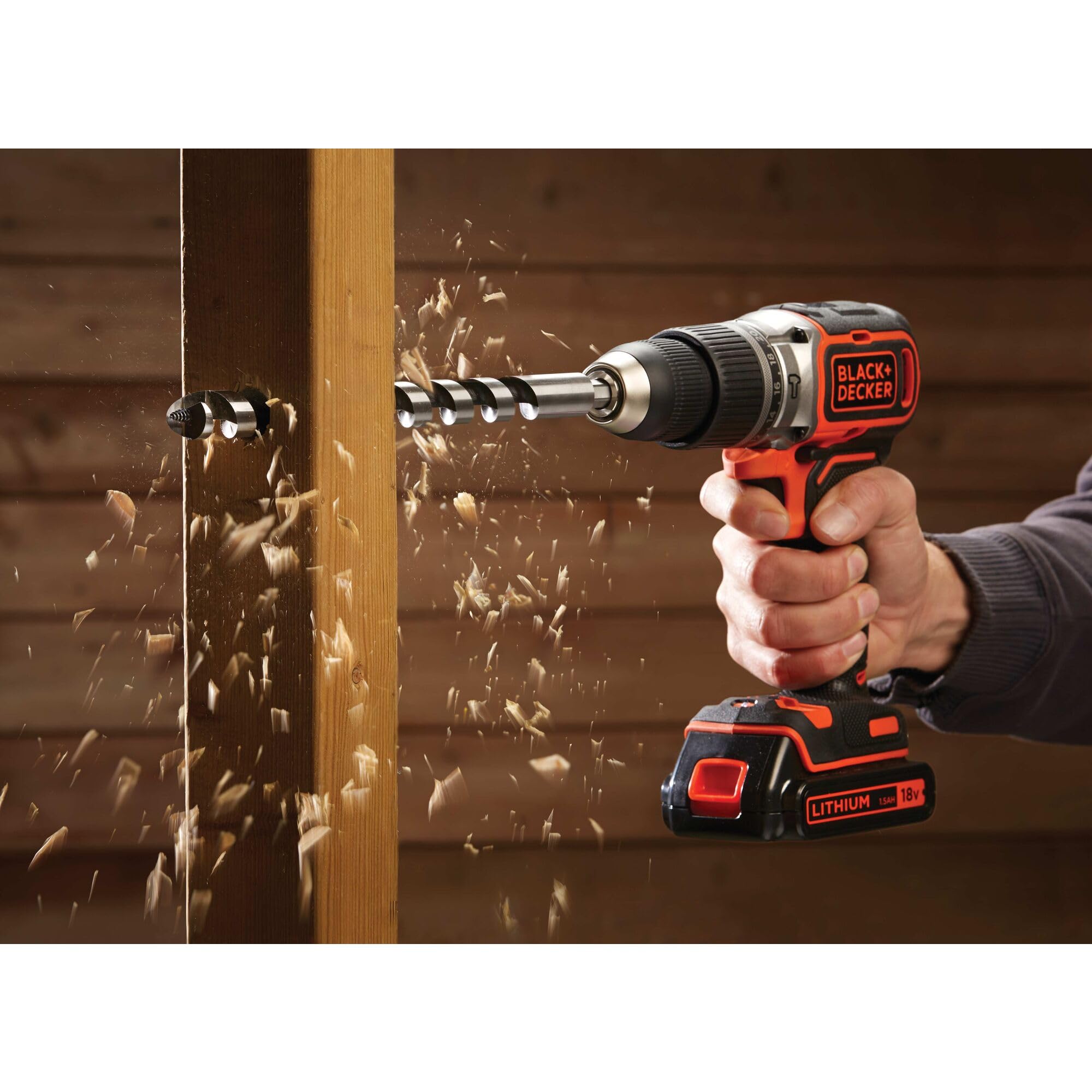 BLACK+DECKER, TRAPANO/AVVITATORE BRUSHLESS A PERCUSSIONE CON DOPPIA BATTERIA 18V LITIO 1.5Ah. 2 BATTERIE 18V - 1.5Ah. BL188KB-QW