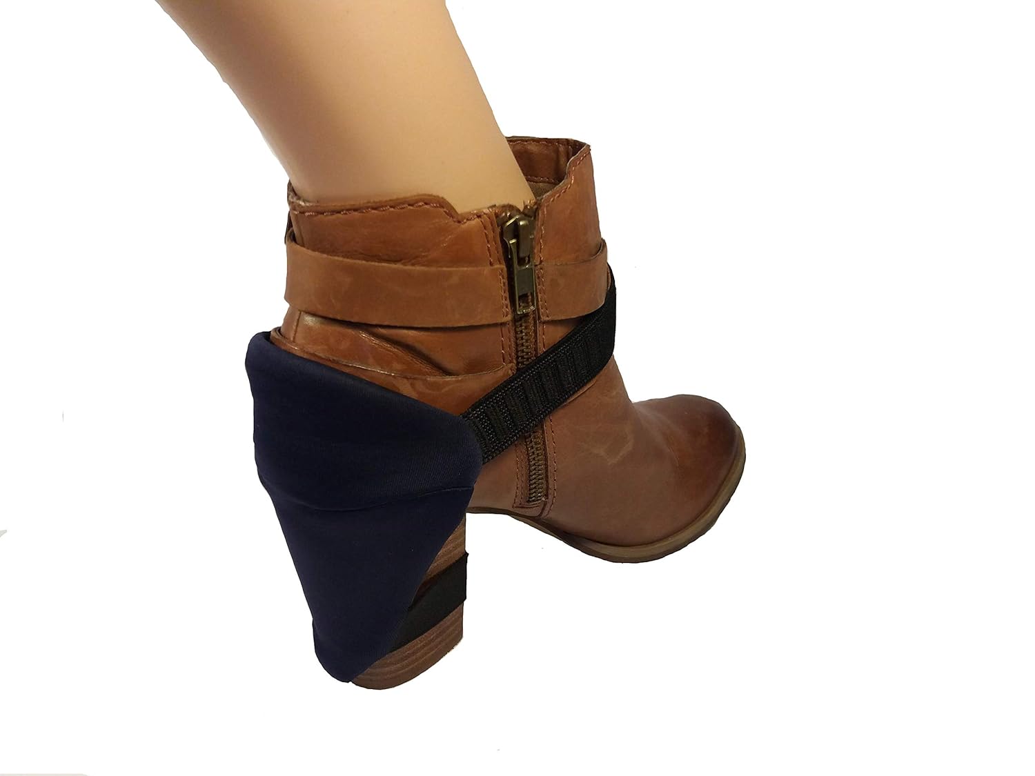 Scheuern Sie Ihre Fersen ab, wenn Sie in sie fahren? Tragen Sie Ihre blauen StiefelFersenschutz