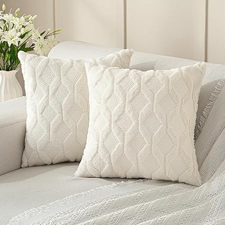 Volcanics Pack of 2 Faux Wool Throw Pillow Covers 18x18 Inches Decorative Farmhouse Velvet Couch Pillow Case Soft Plush Square Boho Cushion Pillowcase, Cream Beige