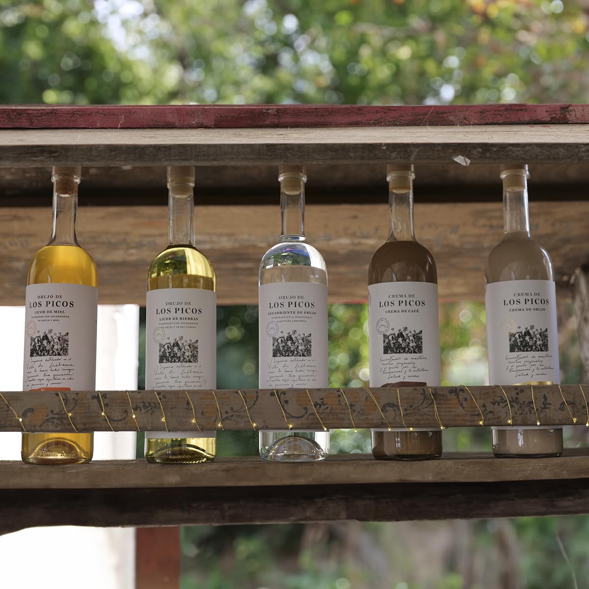 LOS PICOS Orujo Blanco - Destilado Artesanal de Liébana, 47% Vol., 70 cl - Auténtico Sabor Tradicional