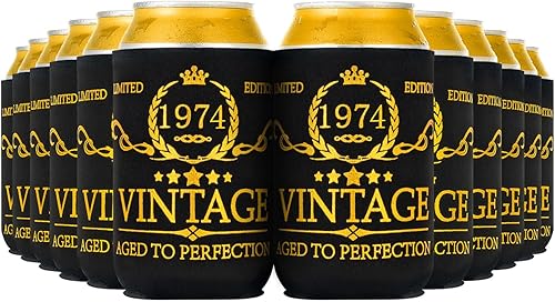 Crisky Enfriadores de latas vintage 1973, mangas de cerveza, recuerdos de fiesta de cumpleaños 50, color negro y dorado, cubiertas aisladas de latas