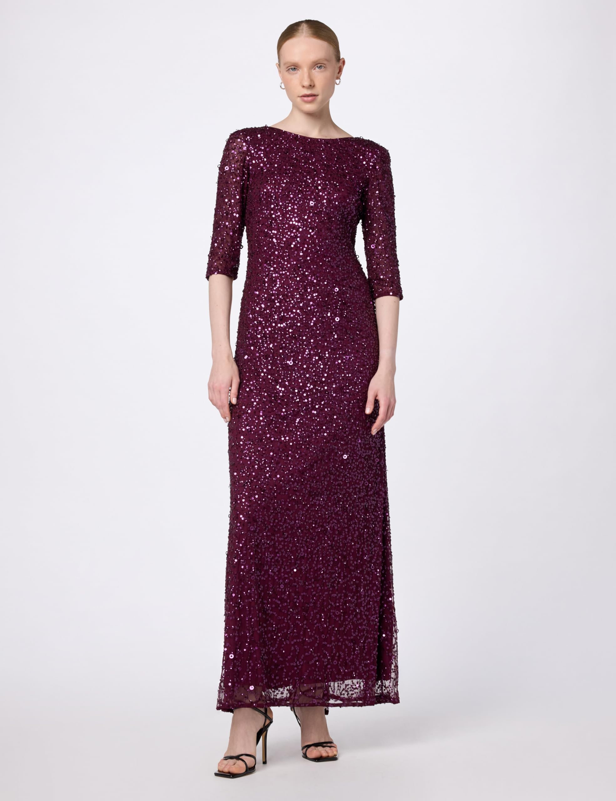 Adrianna Papell Women's Beaded Gown: 2 Cabernet