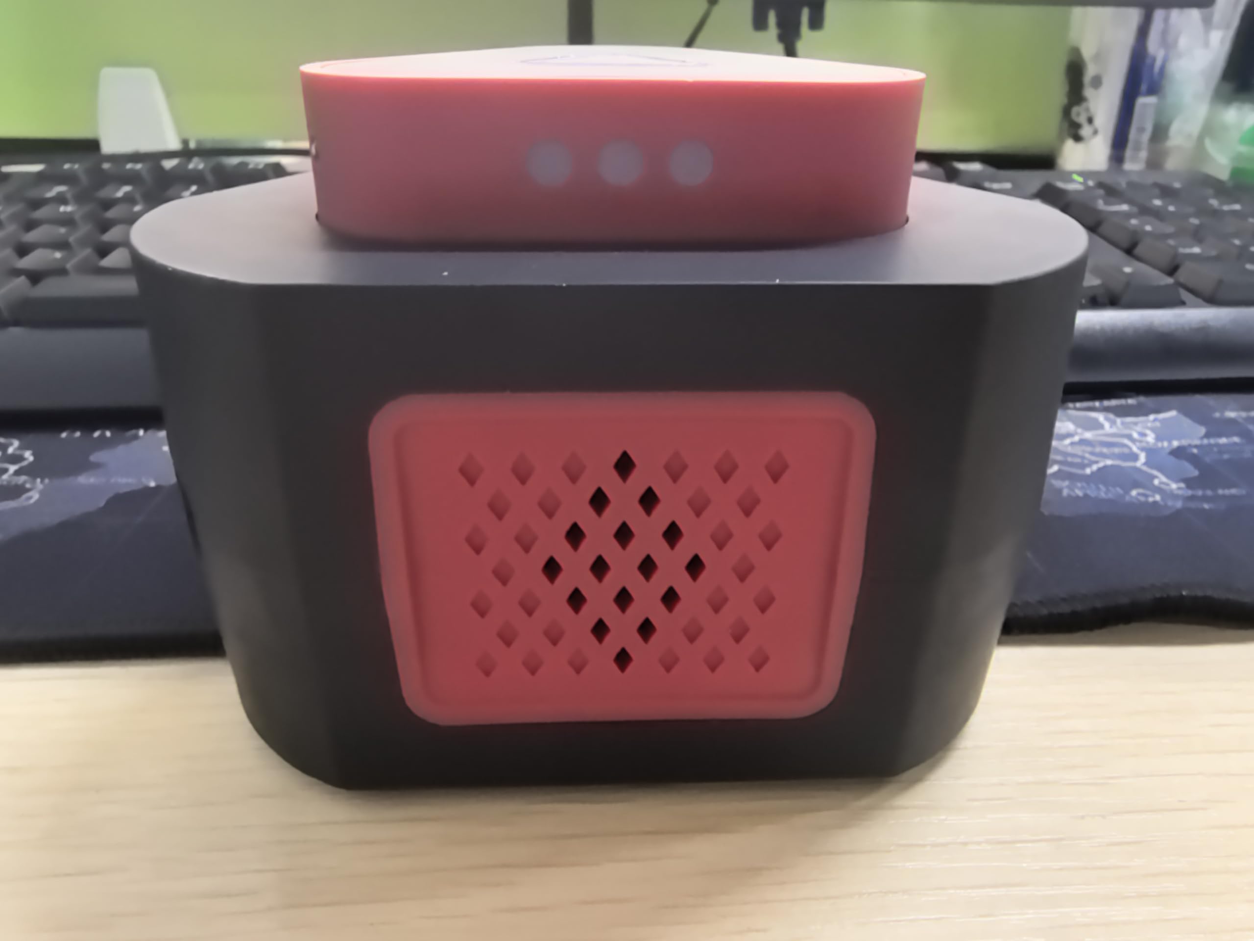 Tirgo Repellente per topi ad ultrasuoni plugin, repellente per parassiti ad ultrasuoni per interni con 4 modalità e luce lampeggiante, blocco del mouse ad ultrasuoni a 360° per sbarazzarsi dei topi