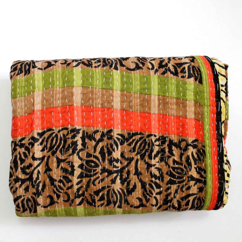 Vintage Throw Kantha Quilt Indian Handmade Bohemian Bedspread Reversible Cotton Ethnic Sari Fabric Embroidered Bedding Blanket Gudari