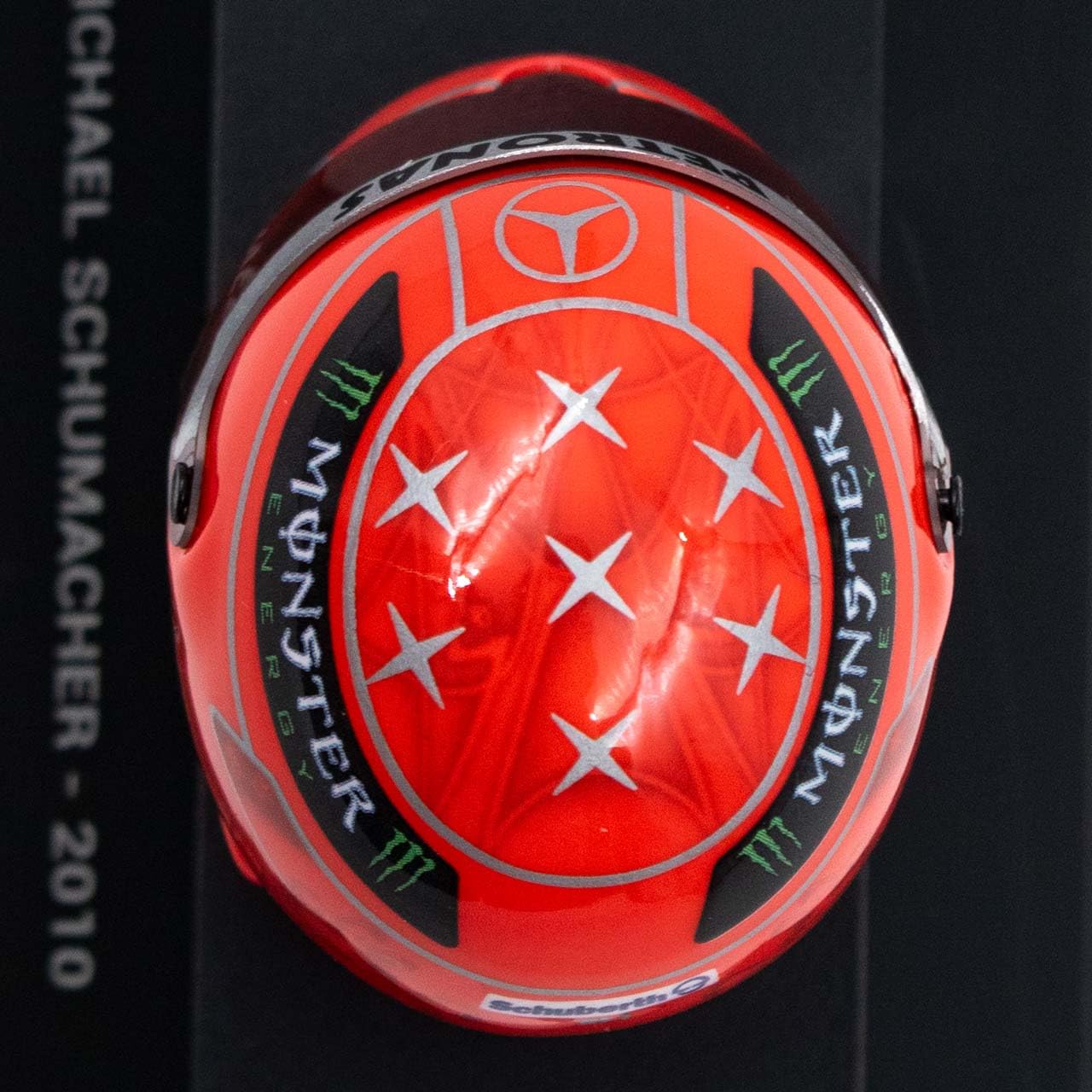 Michael Schumacher Casco in miniatura 2010 1:8