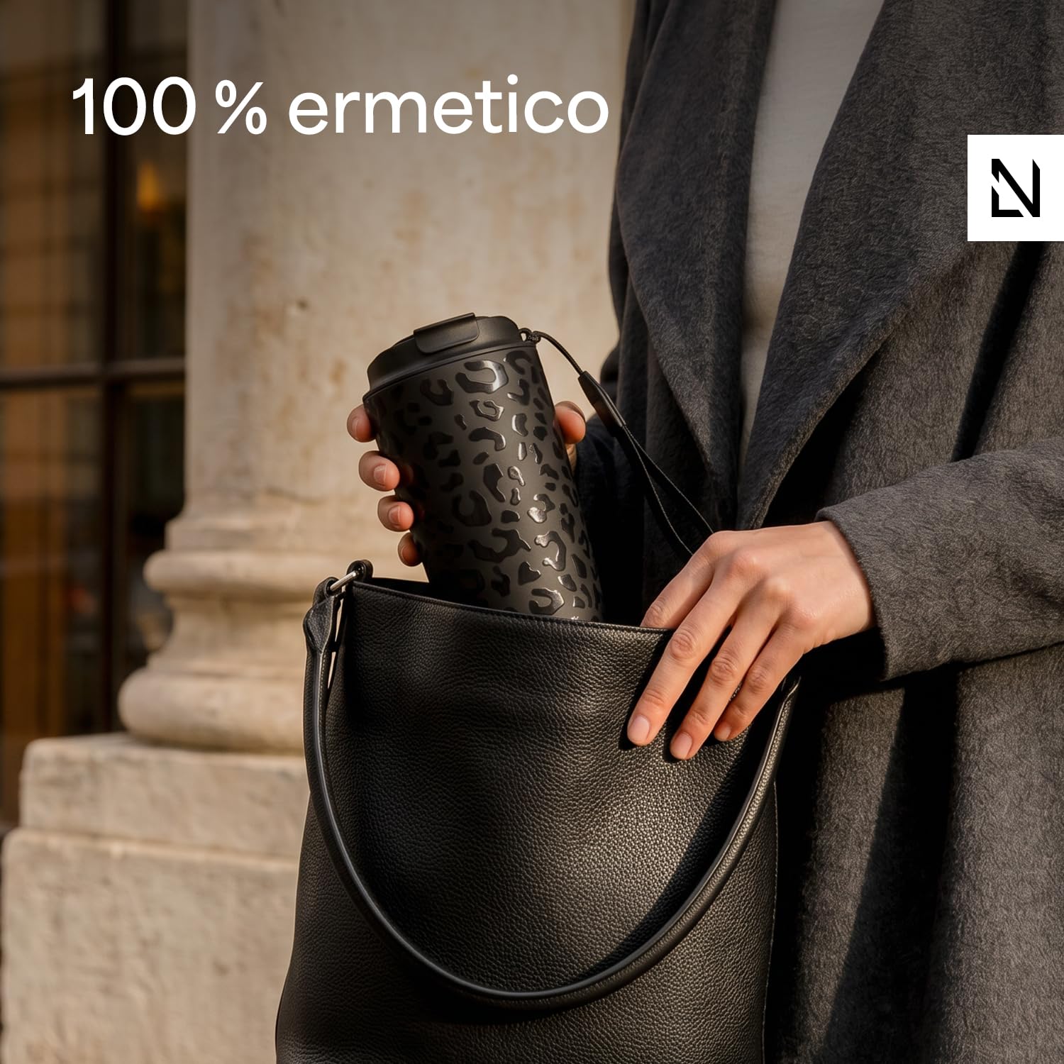 LARS NYSØM Tazza Termica per caffè Thermo Coffee Mug-to-Go con Cinturino & Coperchio in Tritan 500ml | Tazza da Viaggio con design a fantasia 0,5 Litri con Isolamento
