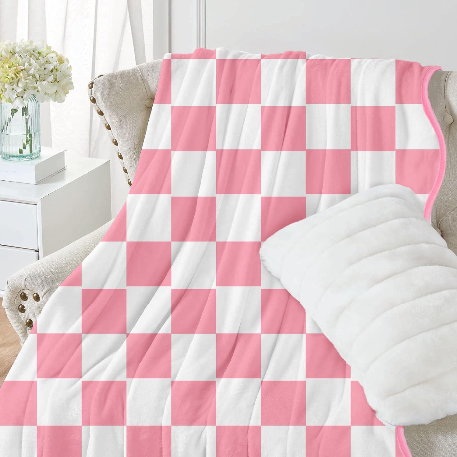 Pink Checkered Scalloped Throw Blanket for Teen Girls Women, Preppy Pink and White Gingham Blanket, Coquette Soft Cute Lightweight Blanket Throw, Girly Room Decor for Sofa Couch Travel Bed 50" x 60" - Image 4