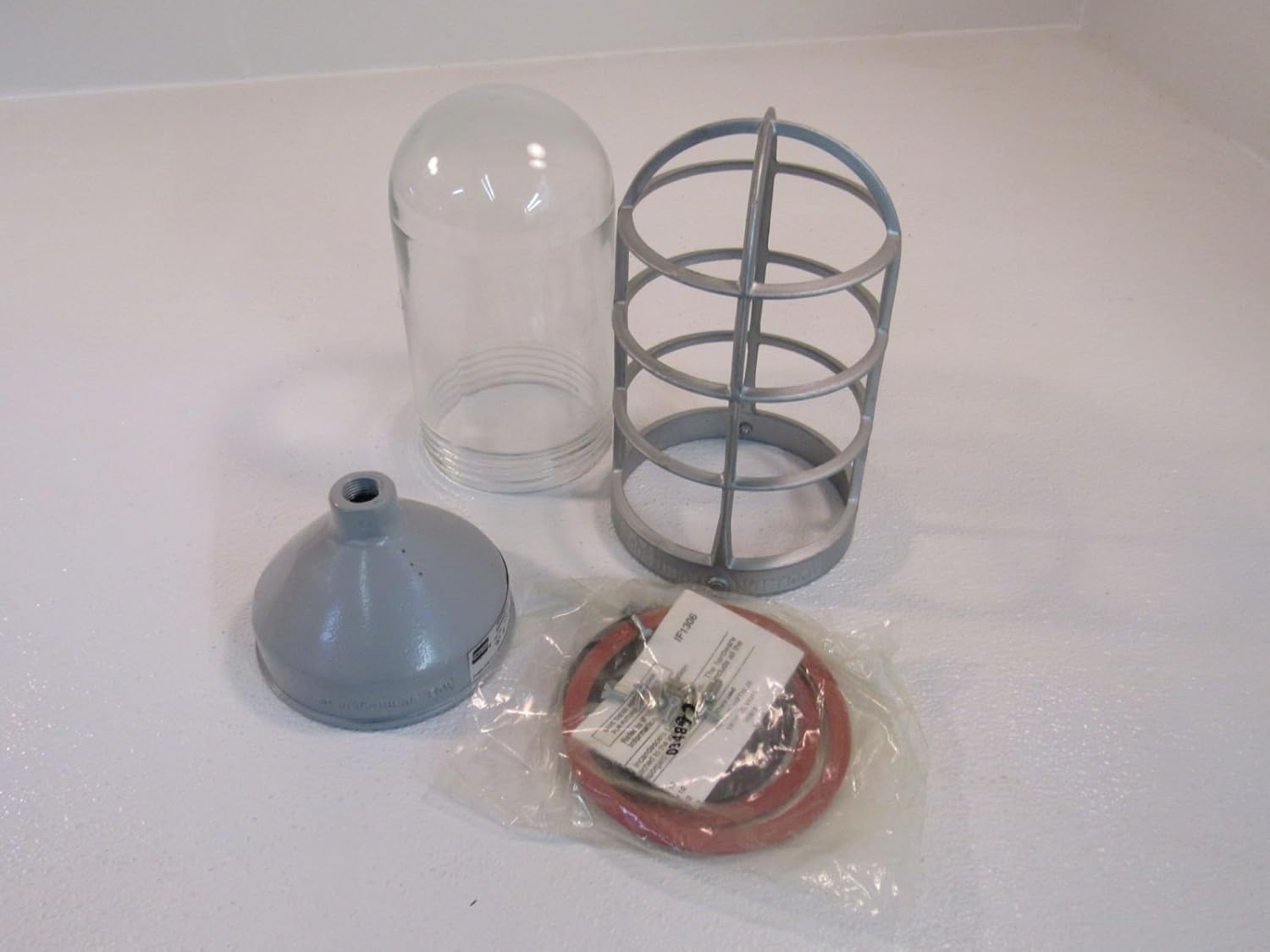 Crouse Hinds Enclosed Light Fixture 1/2in Gasketed VDA15GP Tools & Home