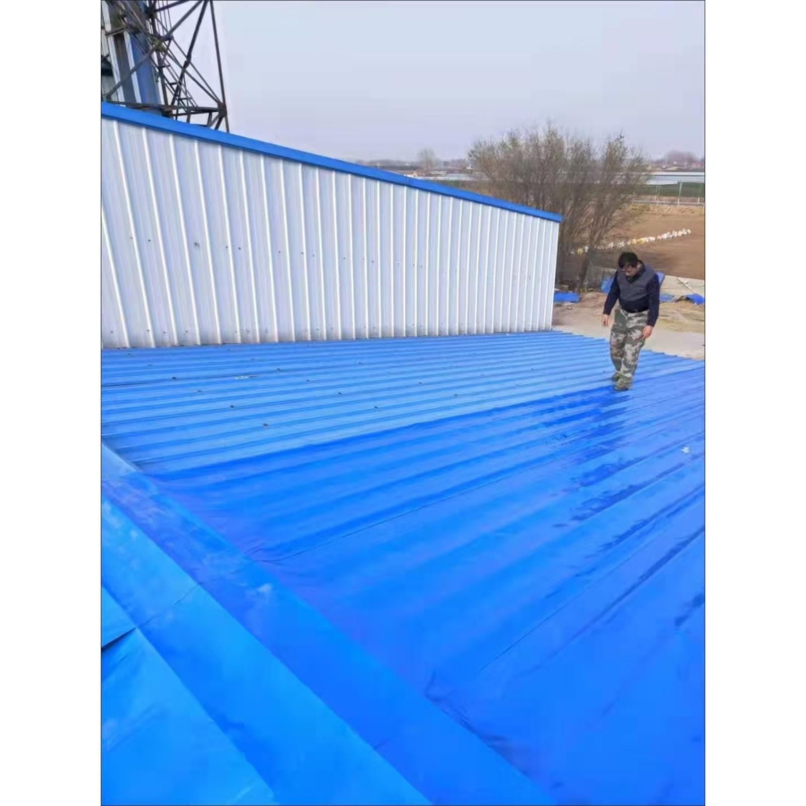 Genérico Cinta Azul Impermeable para reparación de techos, Tejas asfálticas Autoadhesivas, Rollo de Fieltro para techos, Cinta de Sellado para Fugas, Protector de Techo Duradero (50x100cm/1.64x3.3ft)