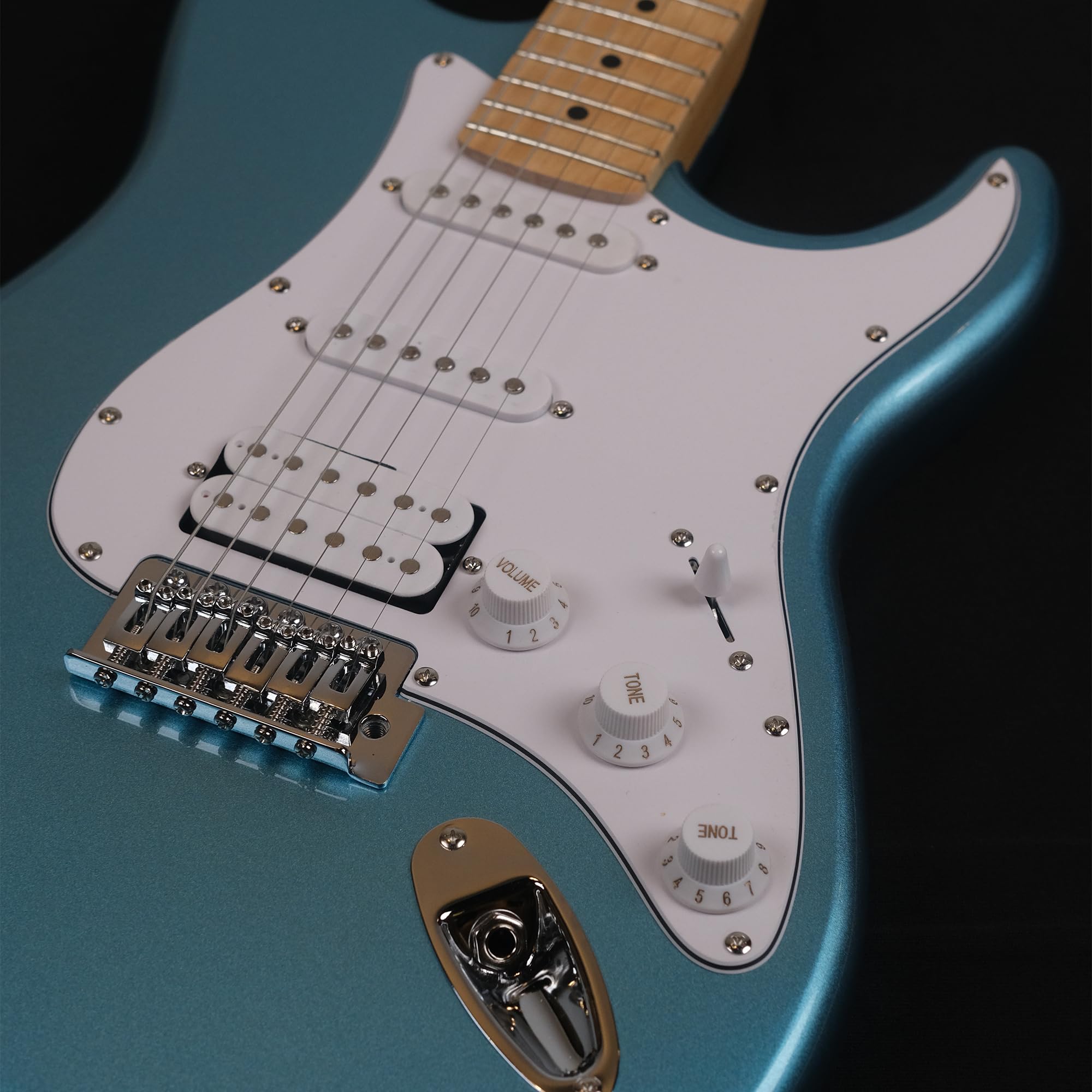 Strydom Magna ST20M Electric Guitar – Lake Placid Blue | Maple Neck & Fretboard | HSS Pickup Setup | 22 Frets | Chrome Hardware | Gig Bag Included - Image 5 thumbnail