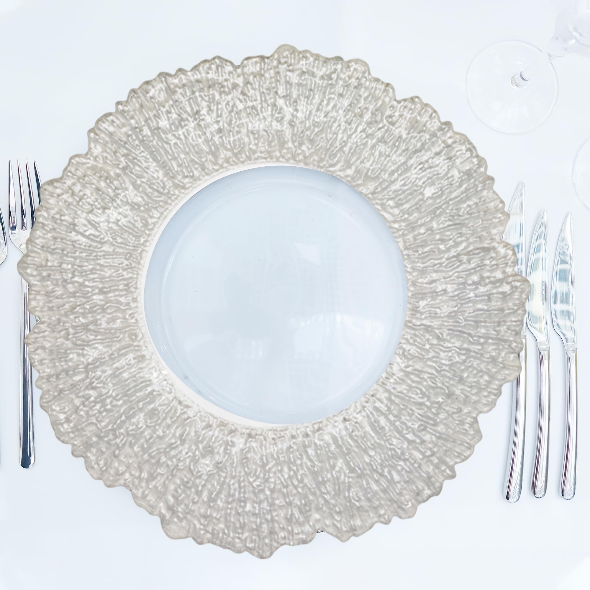 Trimming Shop Dekoracyjne talerze do ładowania na imprezy, srebrne pękane szklane talerze do dekoracji stołu obiadowego, wesela, urodziny, imprezy, zastawy stołowej, imprezy gastronomiczne, 33 cm, 12 szt